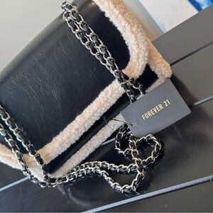 Forever 21 Black and Cream Crossbody Bag with Chain Detail